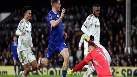 澳篮神射手连中10球，策略揭秘，深度解析，全力以赴！